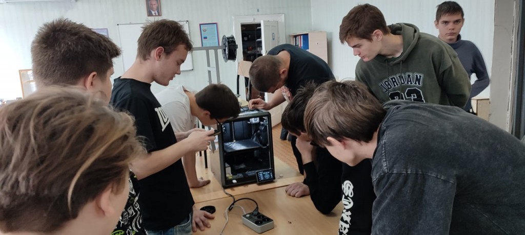 photo_5269682181226228218_y