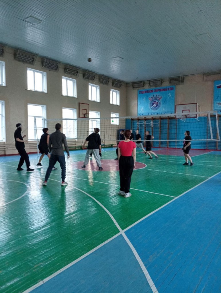 photo_5253958671027795130_y